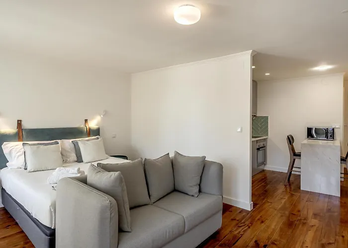 Bairro Alto Garden By Homing