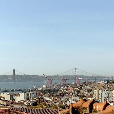 Bairro Alto Garden By Homing Apartman